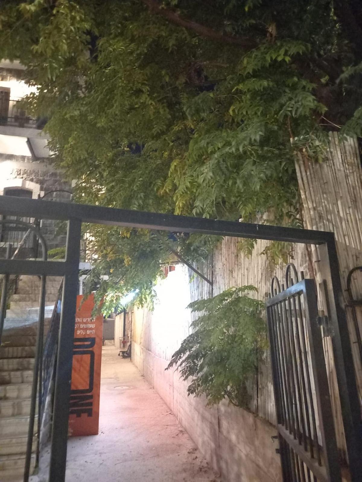 יחידת אירוח בבית ורדי Tiberiade Esterno foto